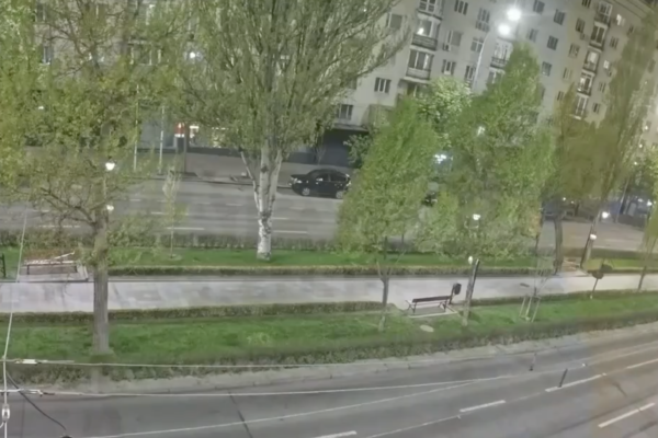 Нетверезий водій без прав протаранив світлофор у центрі Києва (ВІДЕО)