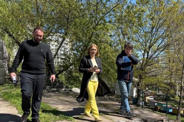 Біля озера Вербне на Оболоні реконструюють спуск до озера і облаштують пандус