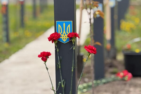 На Алеї Героїв у Києві вшанували загиблих медиків (ФОТО)