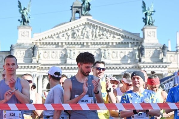 Участь у напівмарафоні NEWRUN Львів взяли майже 5 тисяч учасників (ФОТО)
