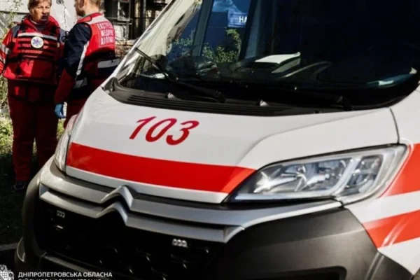 Окупанти вдарили дроном по автомобілю в Херсоні: Є загиблий
