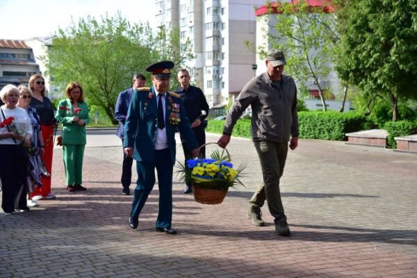 Броварська громада вшанувала пам’ять захисників до Дня пам’яті та перемоги над нацизмом