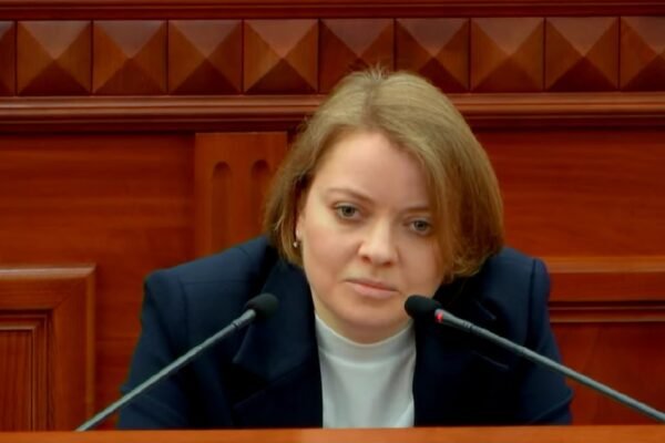 У Київраді виникла суперечка через можливі зв’язки керівництва ІТ-департаменту з підозрюваним у корупції Оленичем