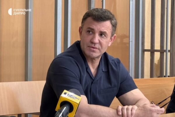 Нардеп Тищенко прийшов на суд у Дніпрі після рішення про примусовий привід