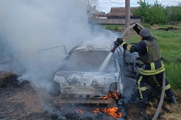 Росіяни майже 40 разів атакували два райони Дніпропетровщини: Постраждали двоє людей
