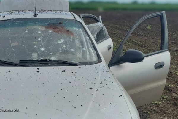 Двоє чоловіків завантажили ворожий БпЛА у автівку на Сумщині і загинули внаслідок вибуху