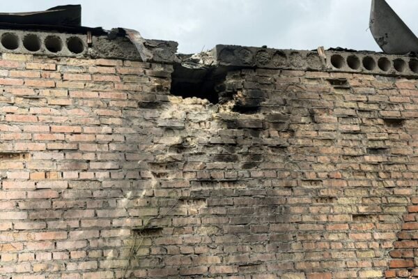 У Броварах обломки БпЛА пошкодили будинки і підприємство