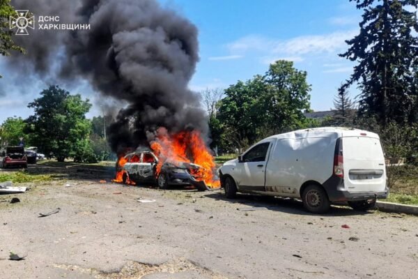 Росіяни вдарили по Балаклії: Є поранені, виникли пожежі (ФОТО)