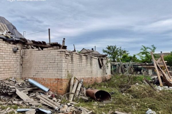 Через обстріли Дніпропетровщини поранені 12 людей, серед них діти