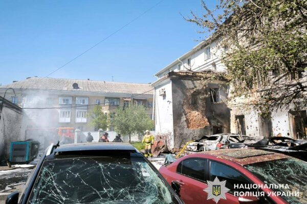 Росіяни вдарили по центру Чернігова. Є потерпілі
