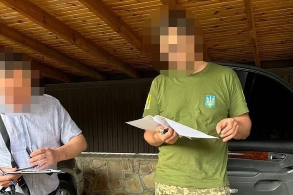 Ексміністр Омелян отримав підозру від ДБР за ухилення від військової служби
