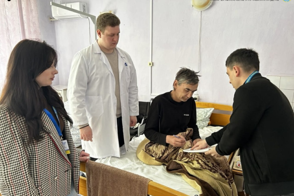 У Звенигородці на Черкащині чоловіку після ампутації відновили паспорт прямо в лікарні