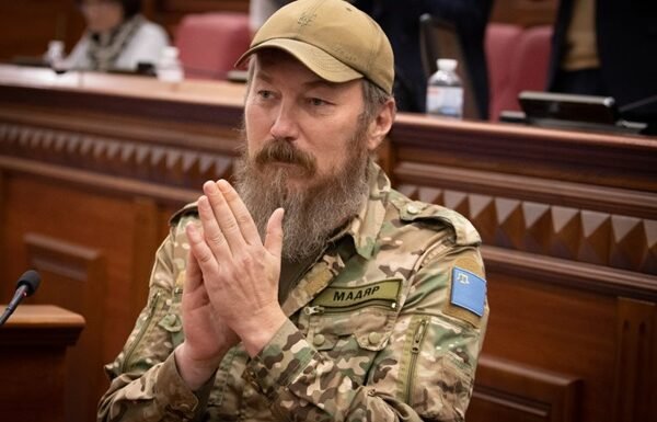 У Москві суд заочно заарештував Роберта “Мадяра” за звинуваченням у скоєнні теракту в Старобільську