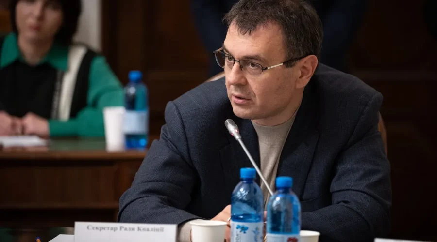 Данило Гетманцев під час засідання комітету Верховної Ради прокоментував ліквідацію найбільшої підпільної тютюнової фабрики в Україні