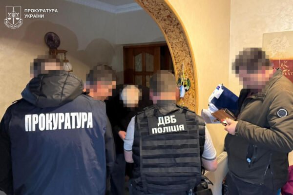 На Львівщині викрили експоліцейського, який вимагав «данину» від підприємців