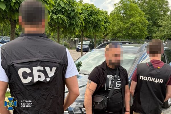 У Львові громадянин Вірменії обіцяв військовозобов’язаному вивезти його за кордон під виглядом музиканта