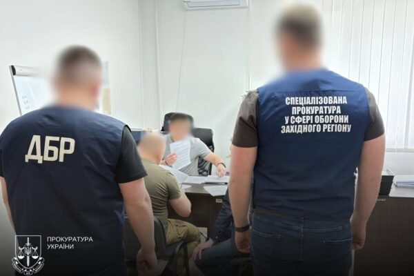 Фіктивна мобілізація: На Тернопільщині трьох керівників РТЦК викрили на втручанні в систему військового обліку