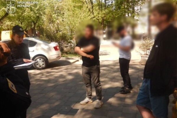 В Івано-Франківську десятеро обвинувачених у придбанні кратому перерахували 1 млн грн на ЗСУ