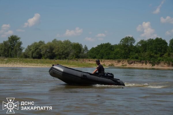 На Закарпатті знайшли тіло 10-річного хлопчика, якого віднесло течією на річці Тиса