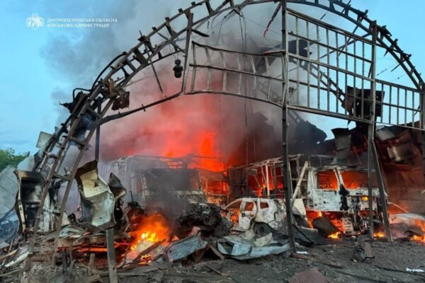 У ніч на 25 червня росіяни атакували 5 районів Дніпропетровщини БпЛА і КАБами