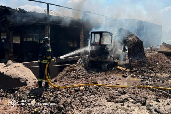 Зеленський показав наслідки ракетного удару по Кривому Рогу