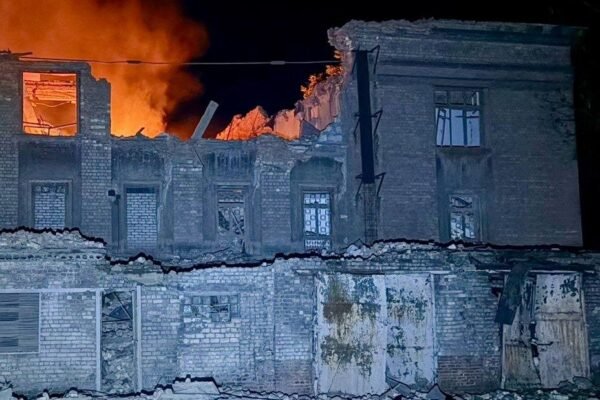 Комбінований удар по Дніпру: Пошкоджені підприємства і навчальні заклади
