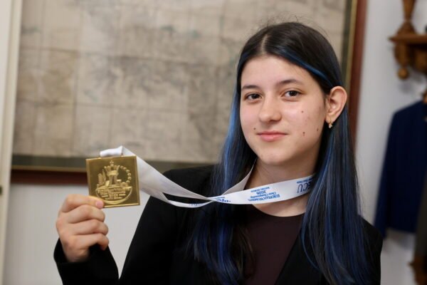 У Львові нагородили наймолодшу чемпіонку Європи з шахів – 15-річну Анастасію Гнатишин