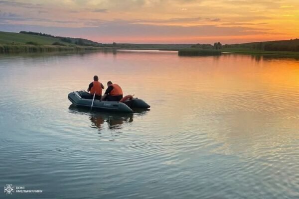 На Хмельниччині потонули бабуся разом з онучкою