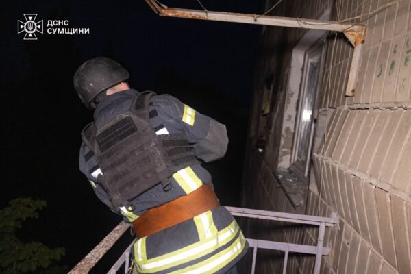 Росіяни вдарили по гуртожитку на Сумщині