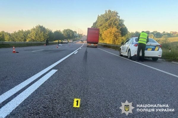 На Хмельниччині пішохід загинув під колесами вантажівки