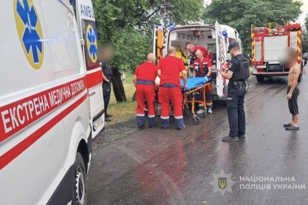 На Волині внаслідок удару блискавки постраждало 7 людей