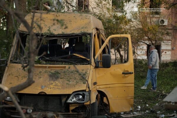У Кам’янському внаслідок обстрілу пошкоджені будинки