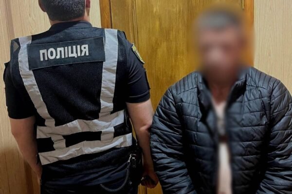 На Одещині чоловік почав стріляти по поліцейських під час затримання