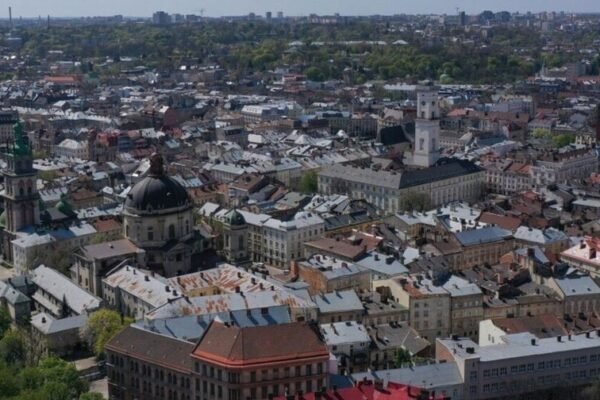 У Львові дозволили встановлювати сонячні панелі в історичному ареалі та на будинках-пам’ятках