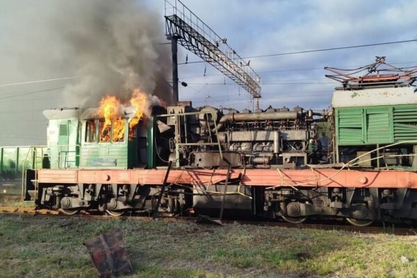 Росіяни атакували залізничну станцію на Харківщині: Постраждали двоє людей