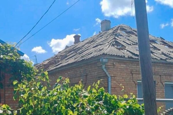 Росіяни понад 30 разів вдарили по двох районах Дніпропетровщини: Загинули дві людини