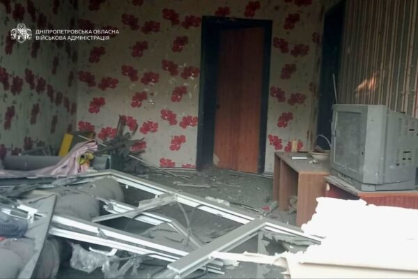 Росіяни атакували Дніпропетровщину БпЛА та КАБами: Одна людина загинула