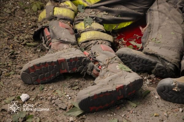 Внаслідок удару по Харкову загинуло 5 рятувальників