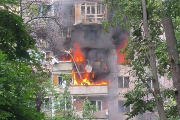 Росіяни вдарили по Краматорську. Є влучання у багатоповерхівку