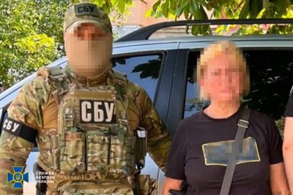 Агітувала голосувати за приєднання Херсонщини до РФ: СБУ затримала чергову агентку росіян