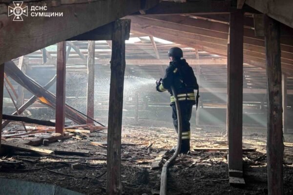 Удар по Сумщині: Постраждала адмінбудівля і цивільна інфраструктура