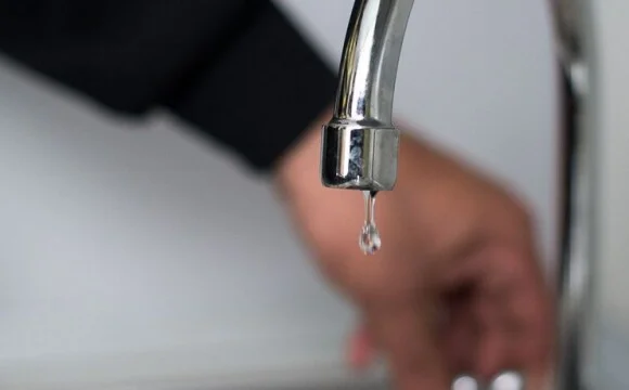 У басейні Дністра зафіксувано рекордно низький рівень води: Мешканців Одеси закликали економити питну воду