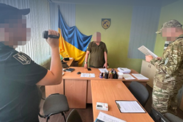 Проміжні результати операції “Чесний призов”: Проведено 61 обшук 