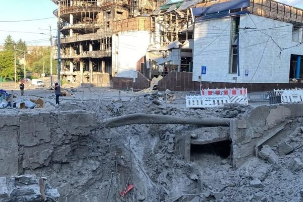 У Києві через пошкодження під час ворожої атаки не працюватиме станція метро “Лукʼянівська”