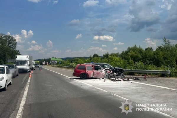 Унаслідок ДТП на Львівщині у лікарні опинилися шестеро людей, серед них – дитина