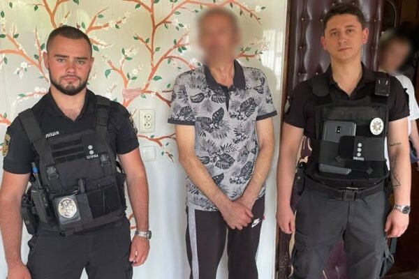 На Львівщині добу шукали чоловіка, який заблукав у лісі