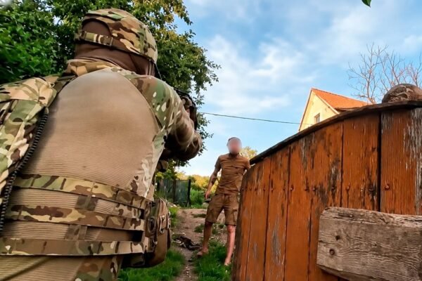 Напав із сокирою на працівників ВСП: На Вінниччині затримали військового, який перебував у розшуку