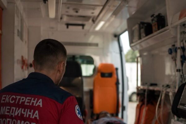 На Закарпатті внаслідок наїзду мотоцикла постраждала 7-річна дівчинка