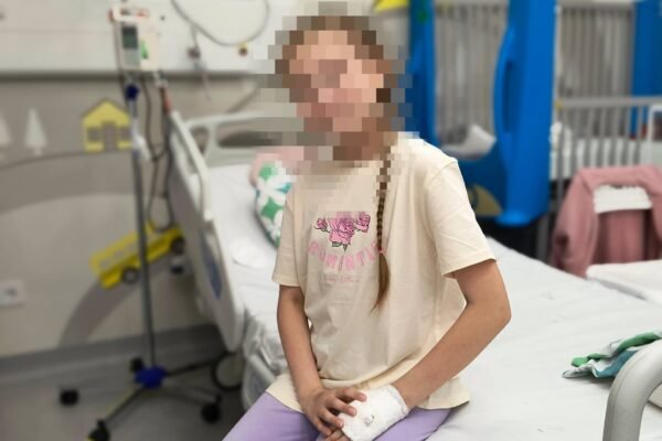 У Львові хірурги видалили у 12-річної дівчинки гігантську чотирьохкілограмову пухлину