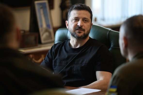 Зеленський анонсував відповідь на російські удари по українських містах та громадах